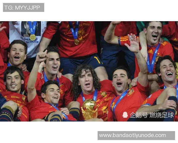 冲击最后一冠阿尔巴社媒晒合照激励队友共同争夺荣誉